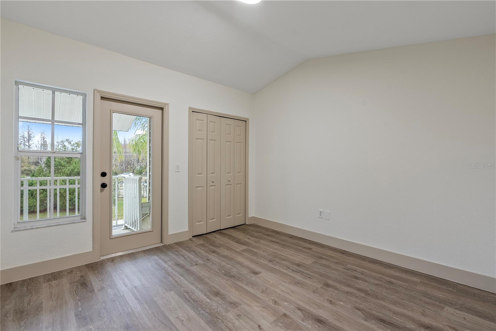 Bedroom 2:Shares A Porch With Bedroom 3