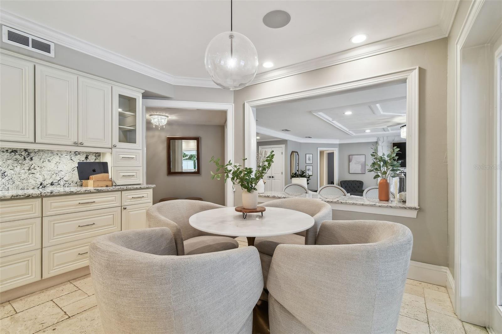 Breakfast Area in Kitchen