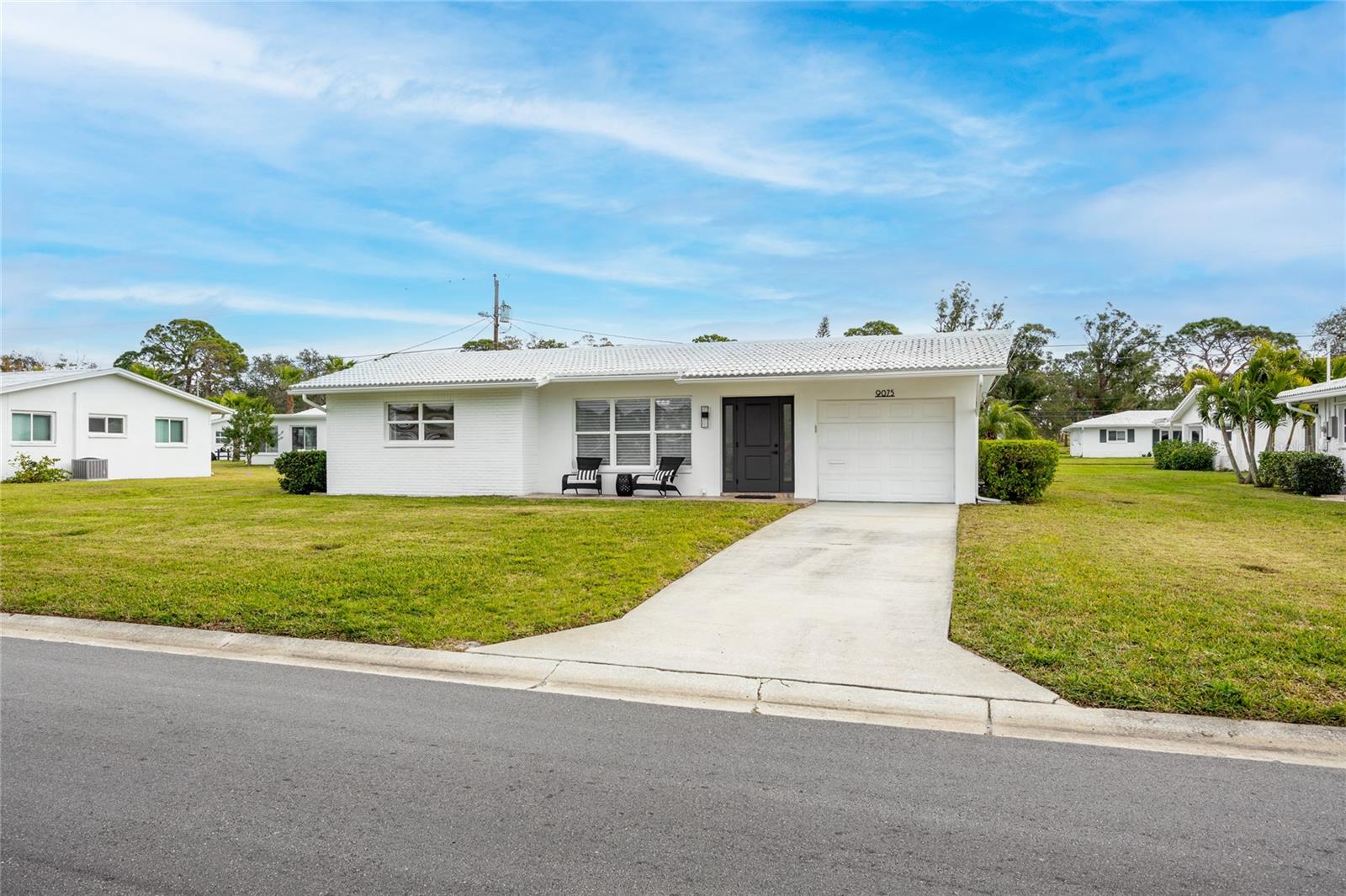 Welcome to 9075 143rd St in the 55+ Community of Tamarac By The Gulf!