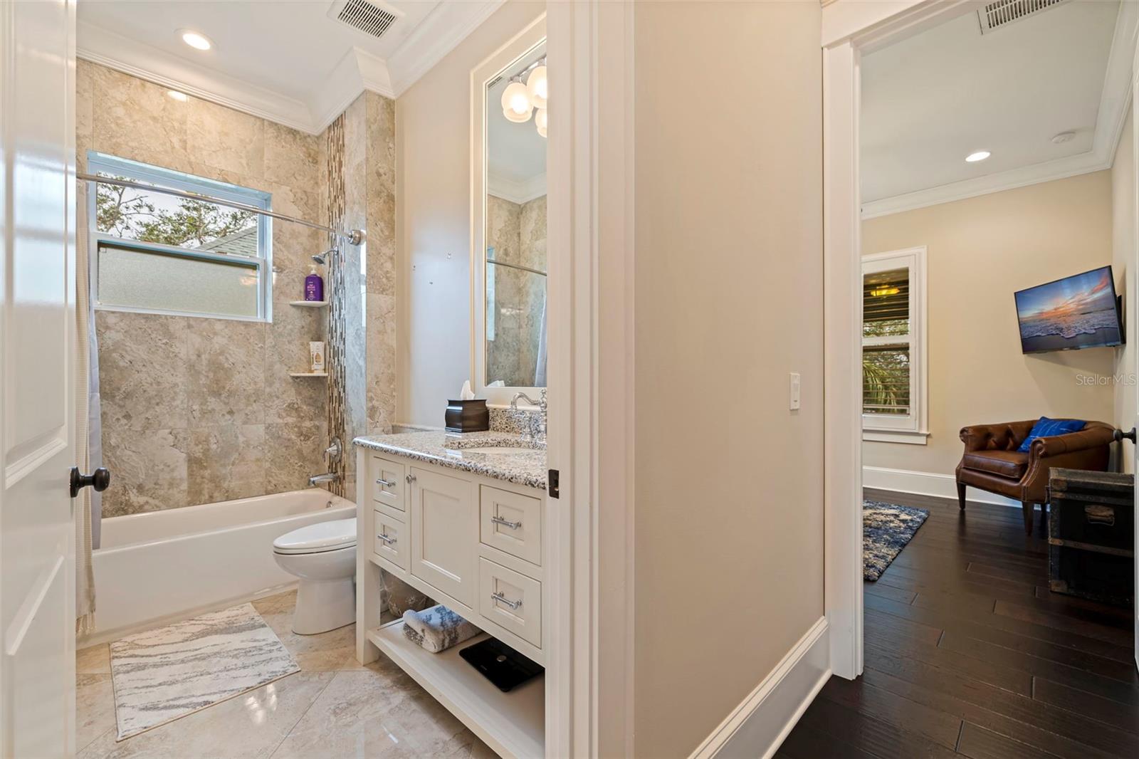 upstairs guest bathroom