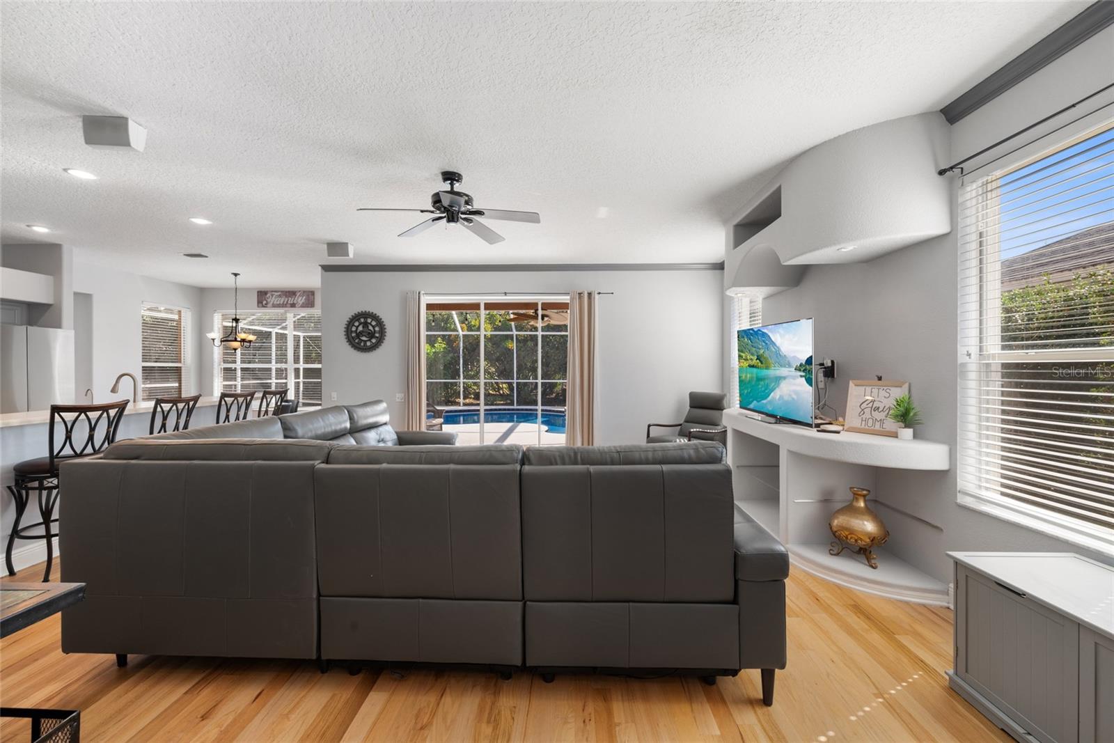 KITCHEN AND FAMILY ROOM