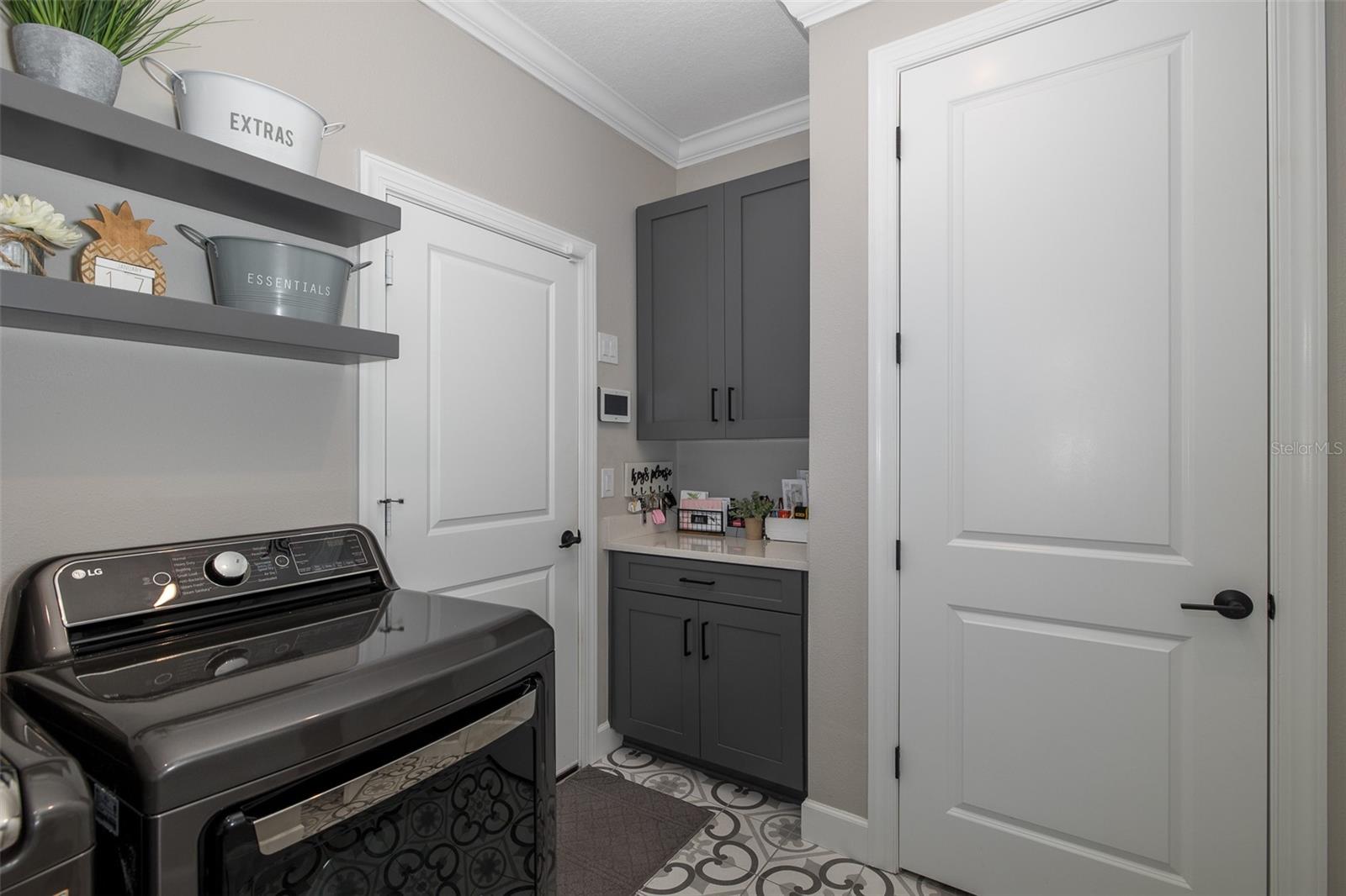 Laundry Room w/Custom Shelves & NEW Designer Floors!