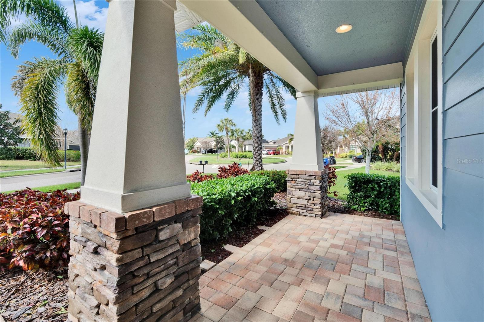 Front Entryway/Hallway