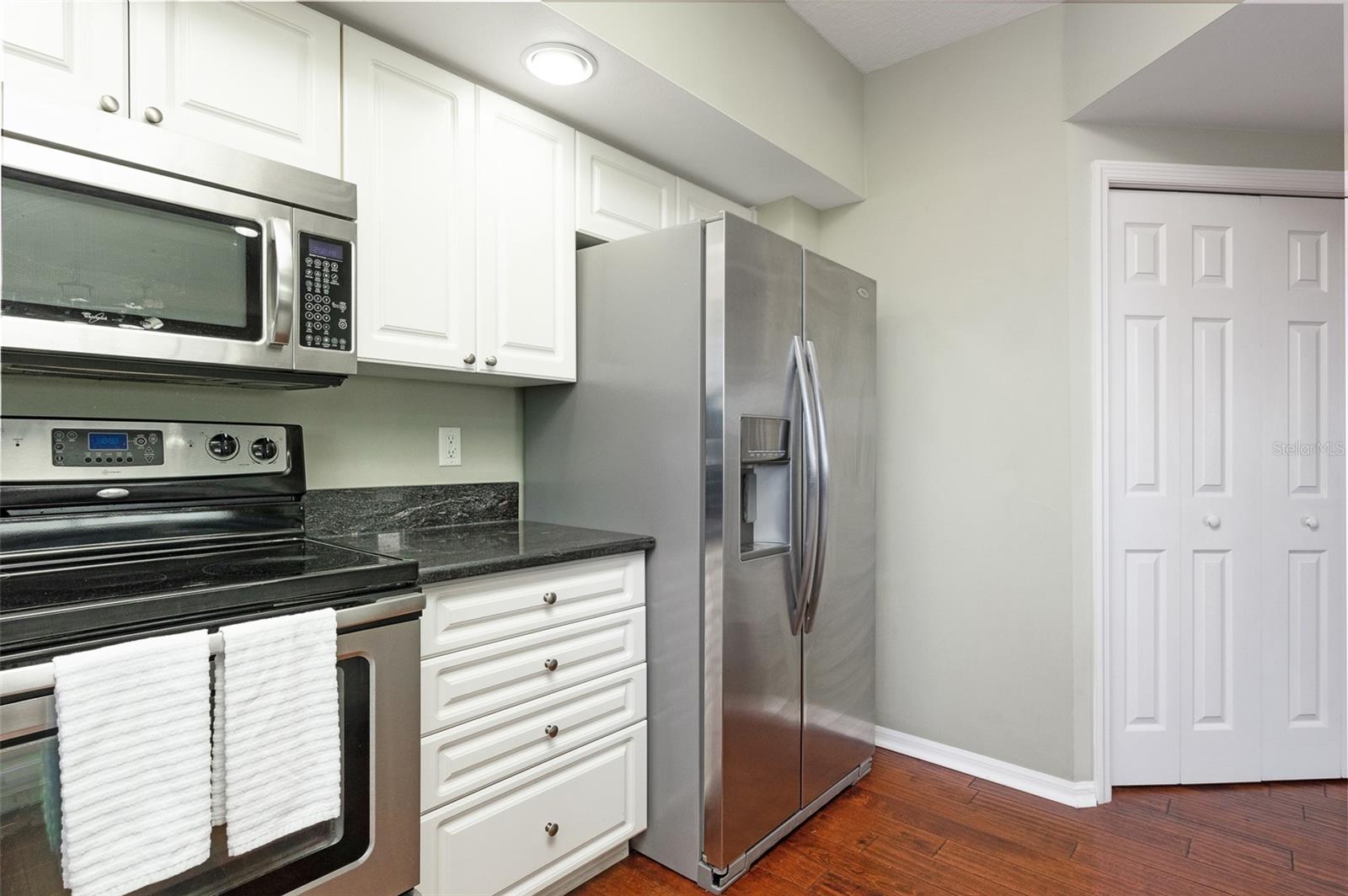 The kitchen includes a large Pantry