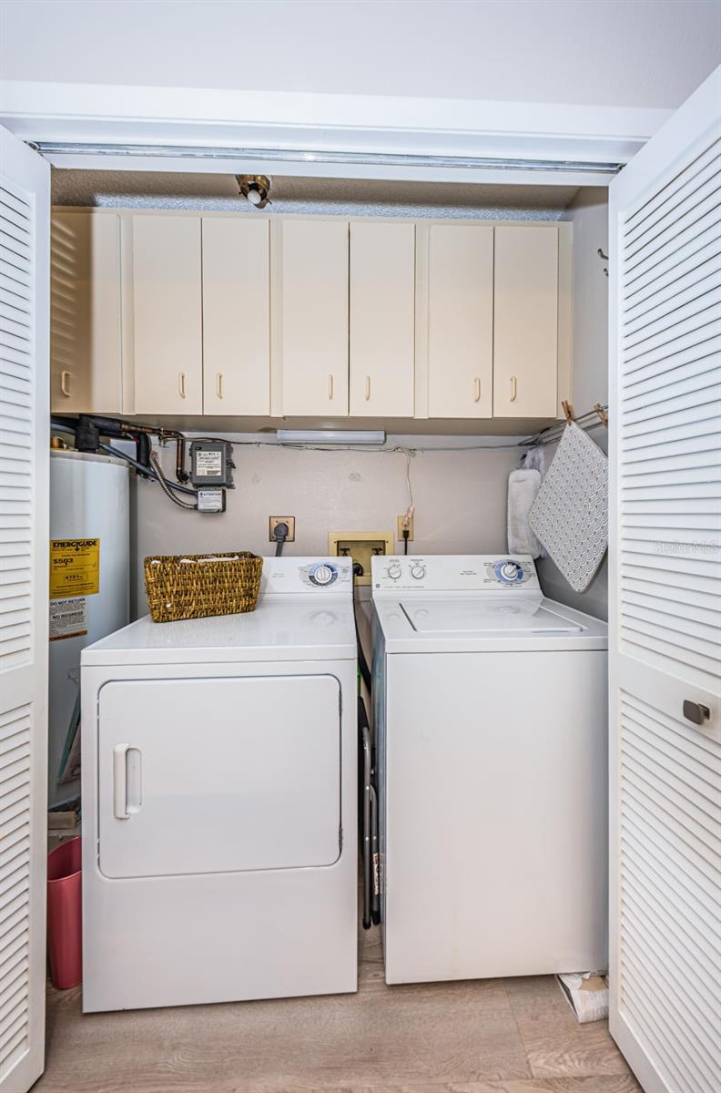 Laundry - washer and dryer included