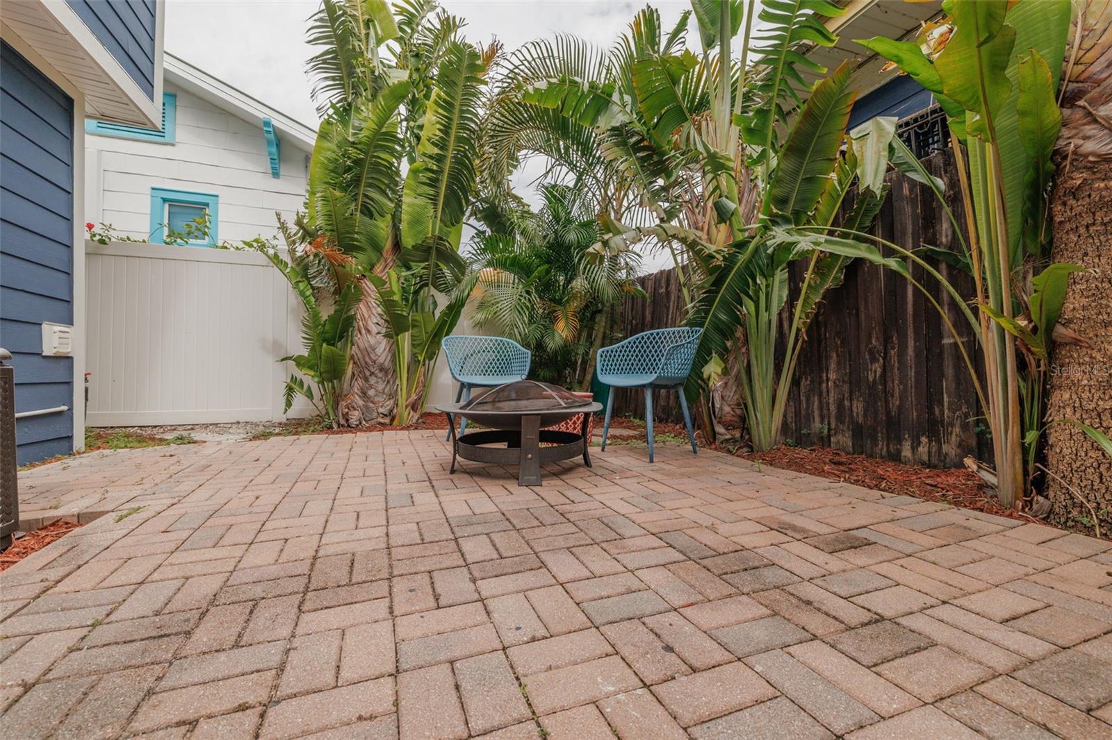 Patio with Pavers