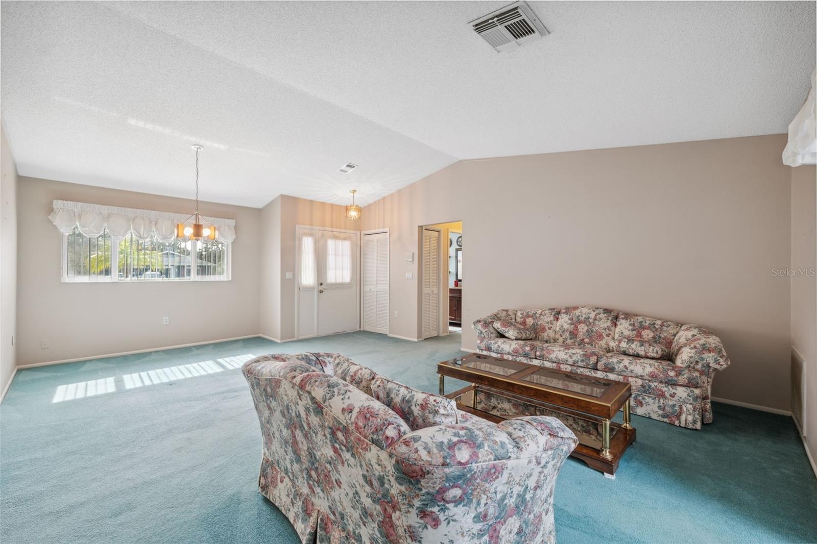 Family & Formal Dining Room