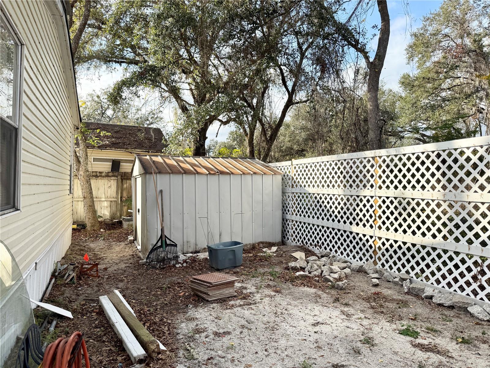 Utility Shed - 9' x 10'