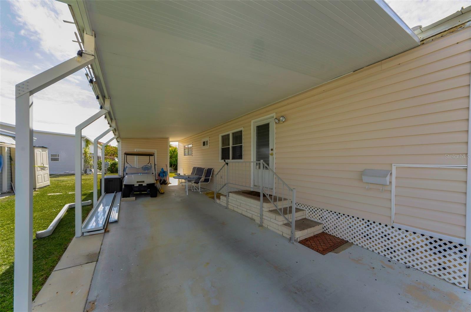 Spacious 2 car port and shed