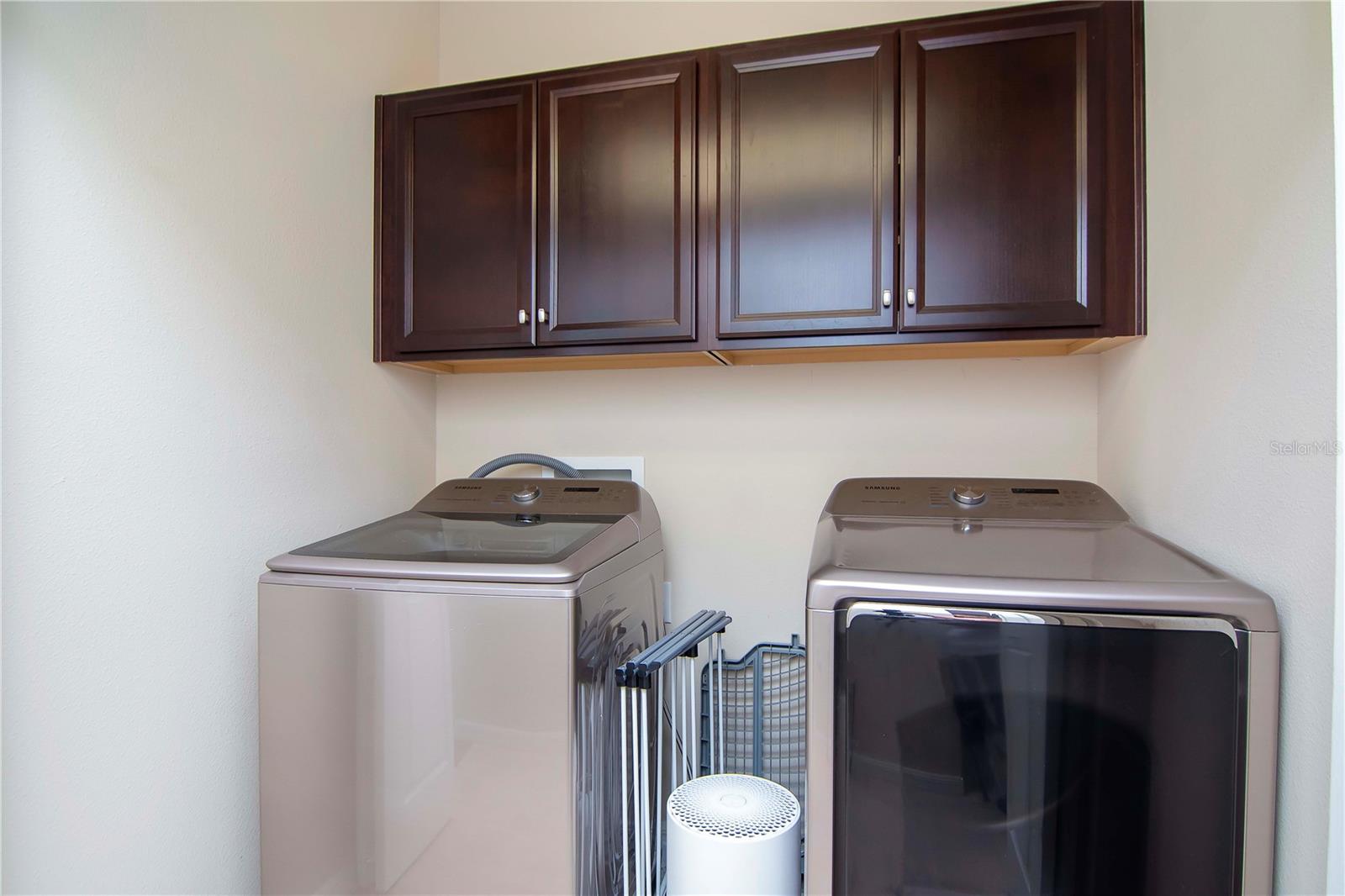 Laundry closet and shelving