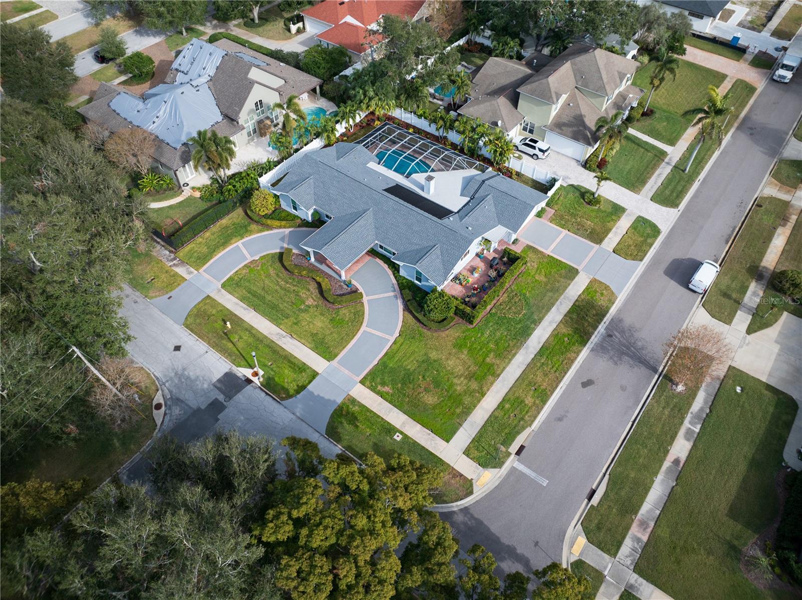 Circular Drive, Porte Cochere, and 2 car side load garage.