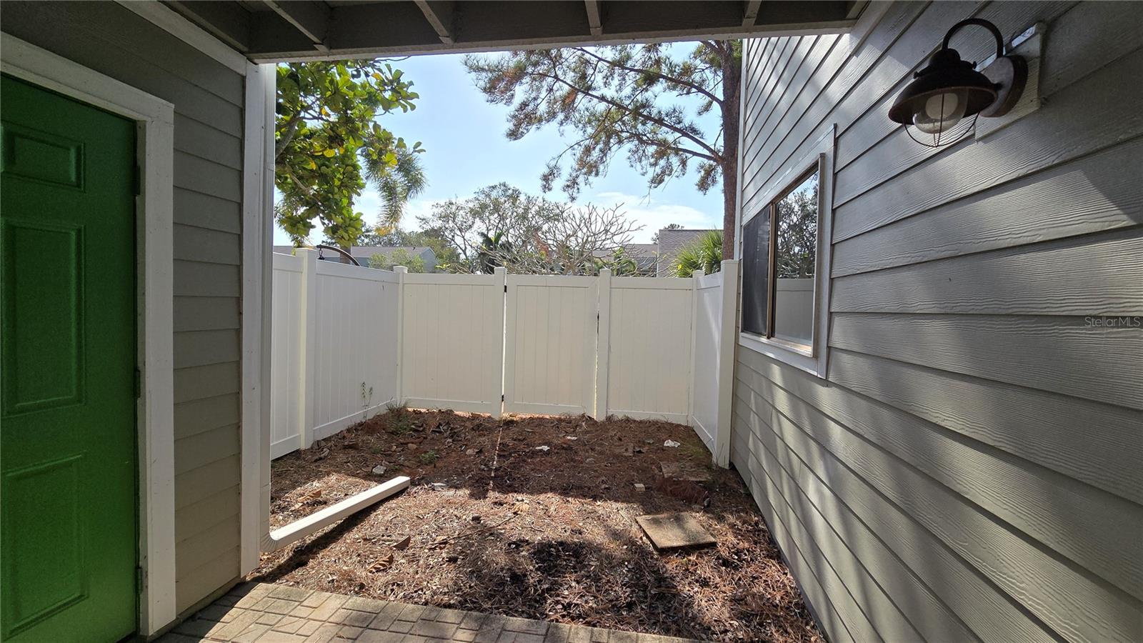 Enjoy your own private fenced courtyard