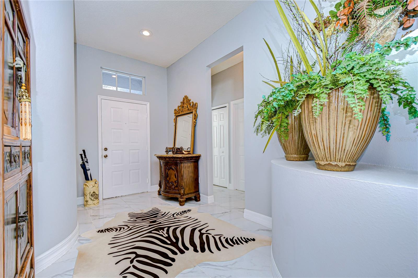 Foyer with Rounded Accent Wall