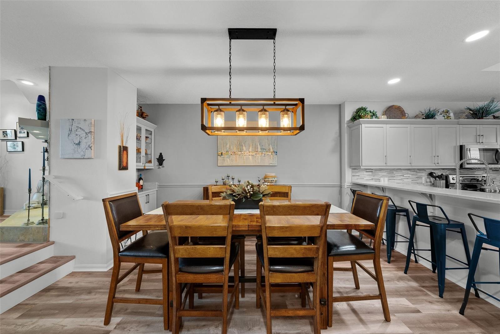 Large Dining Area With Buffet & Dry Bar