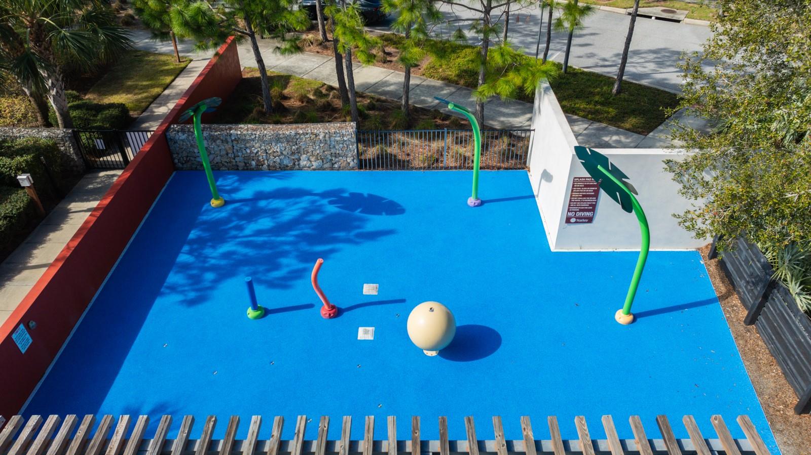 Community splash pad