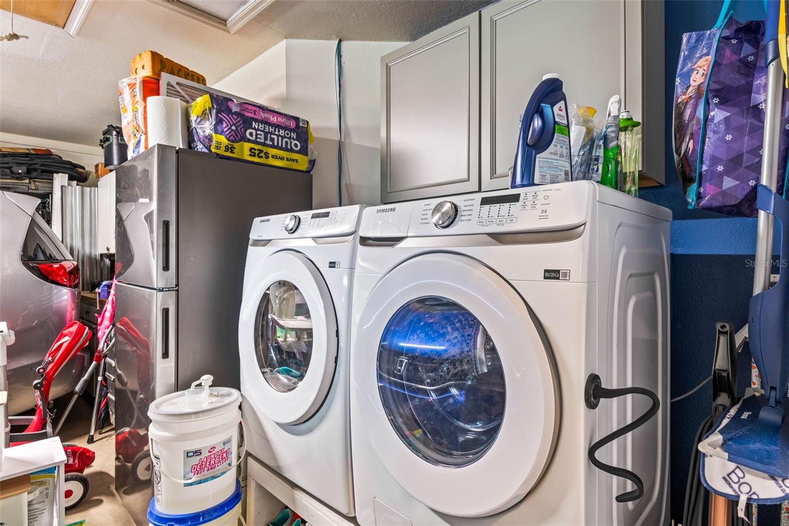 LAUNDRY IN THE GARAGE