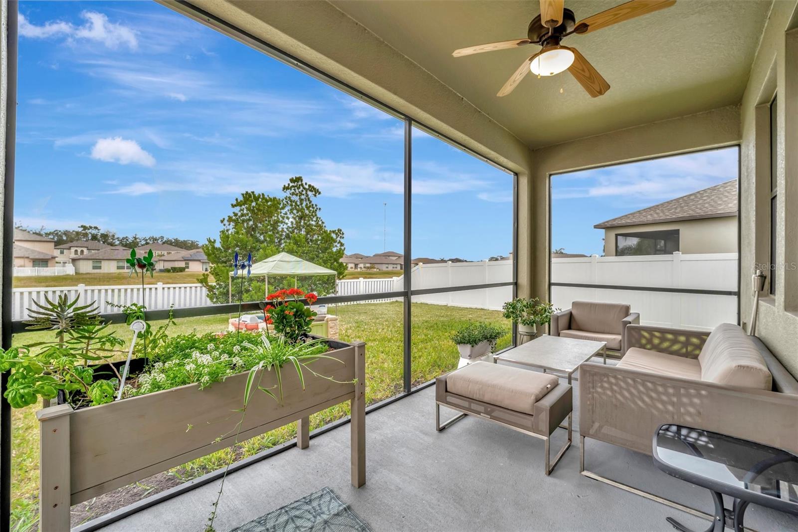 Screened in Porch