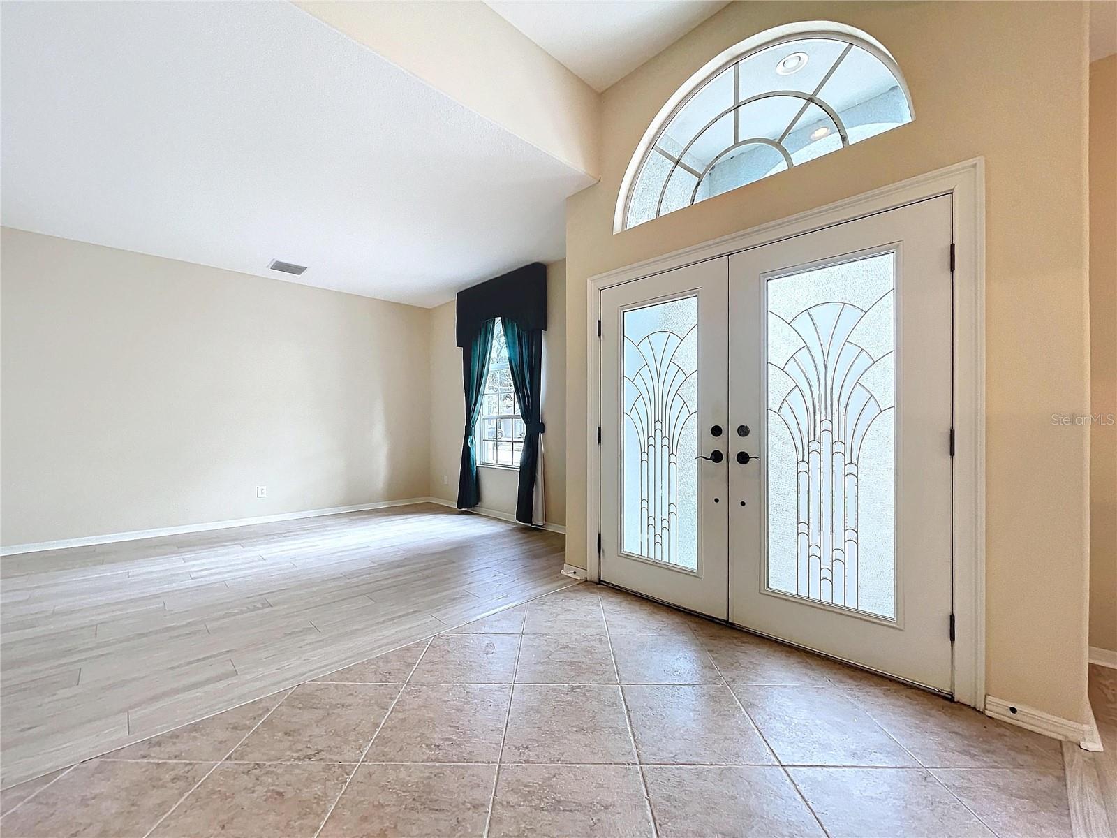 Ceramic flooring in the hallway