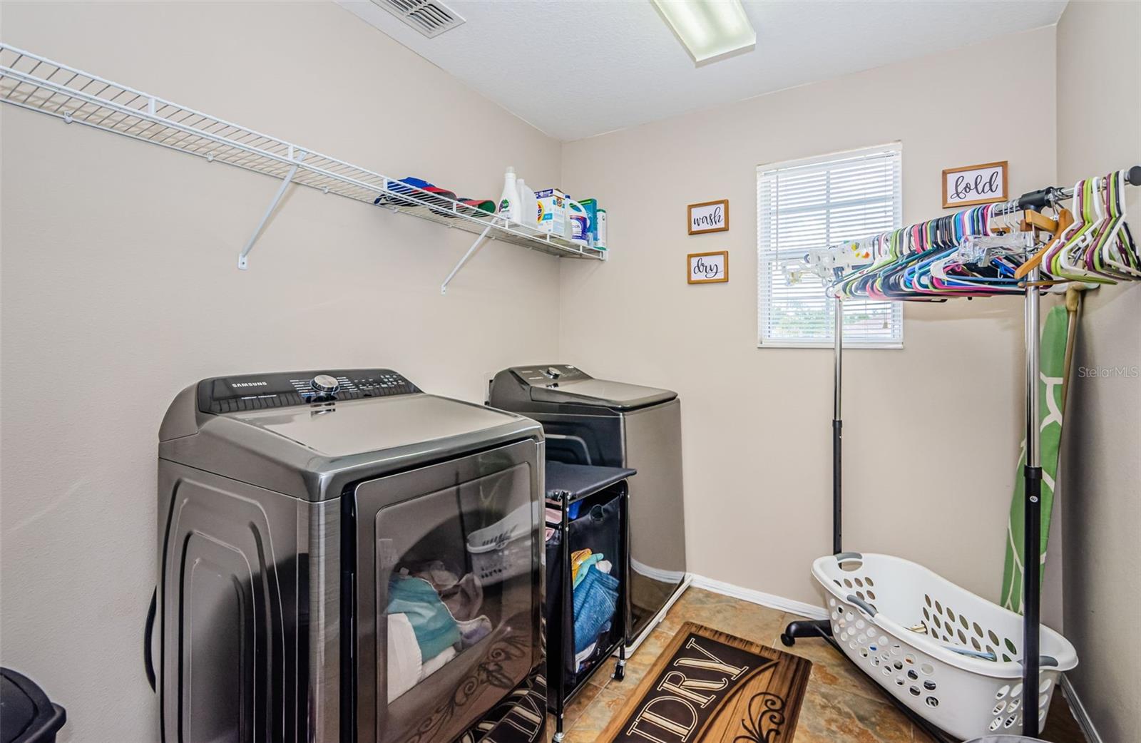 2nd floor laundry room