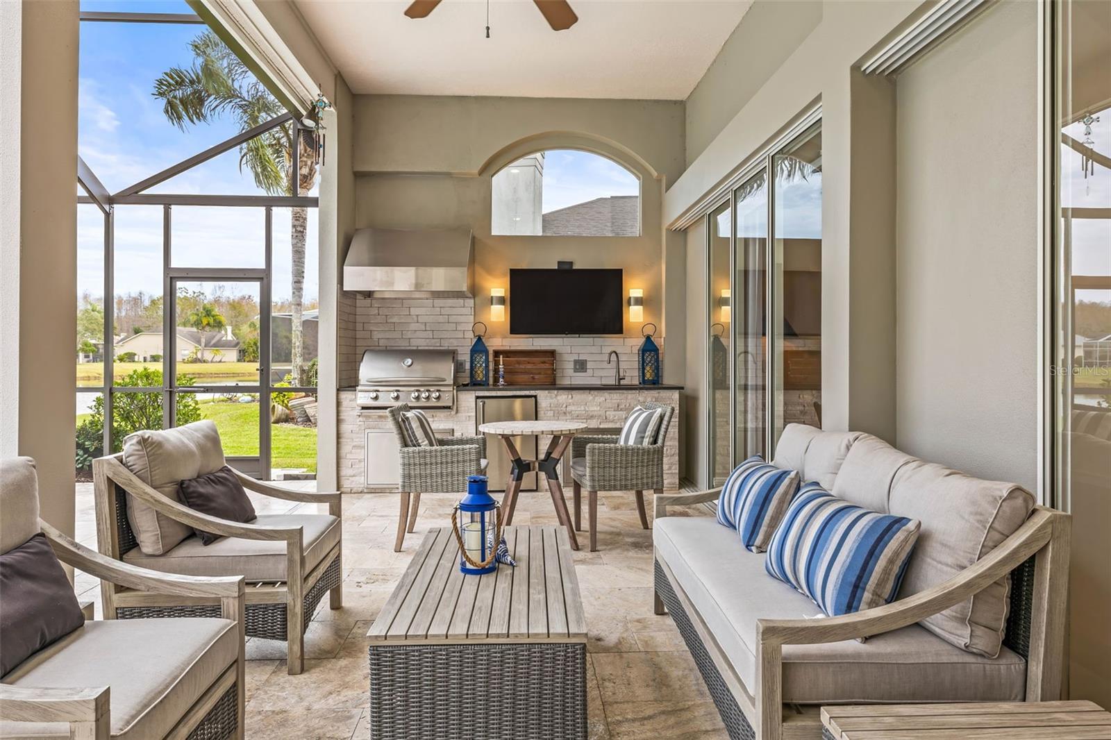 Covered lanai with outdoor kitchen