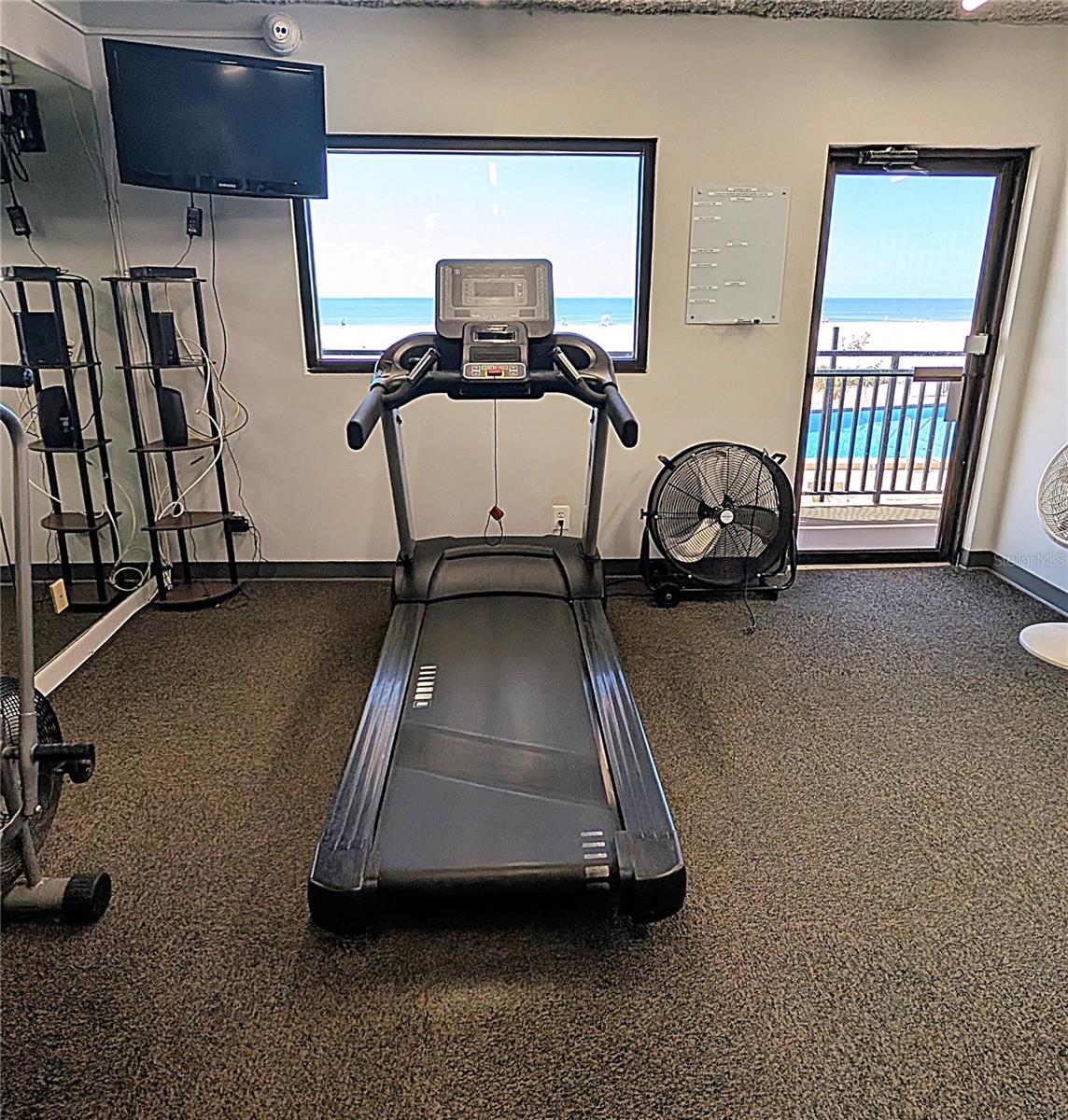 Walk on the treadmill while looking at the Gulf