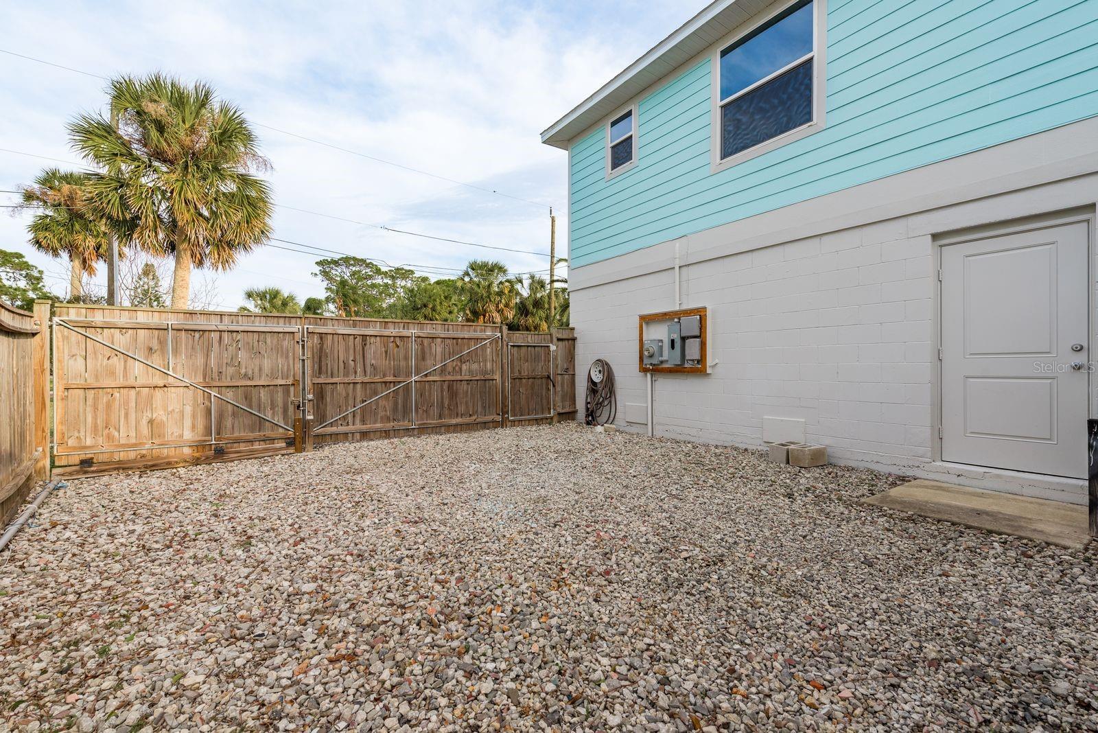 Double wide gate opening full RV/Boat Storage