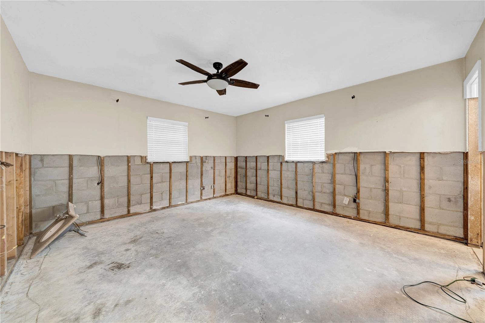 Primary Bedroom with En-suite and Walk-In closet