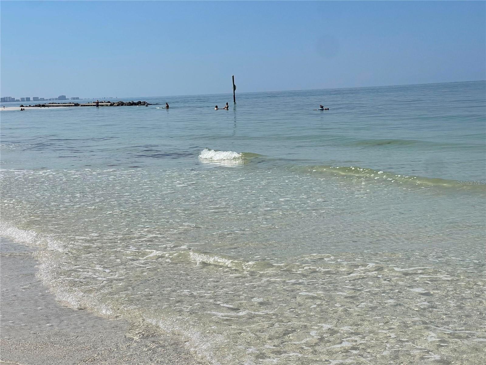 12 minutes away from Honeymoon Island state park