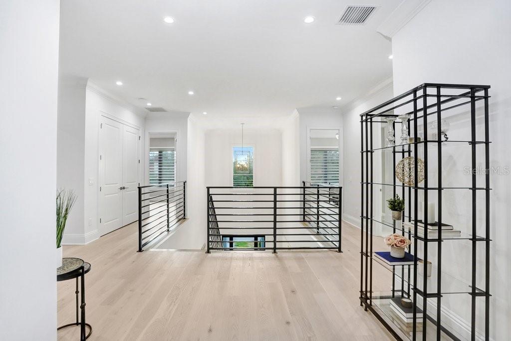 Loft/Upstairs Foyer