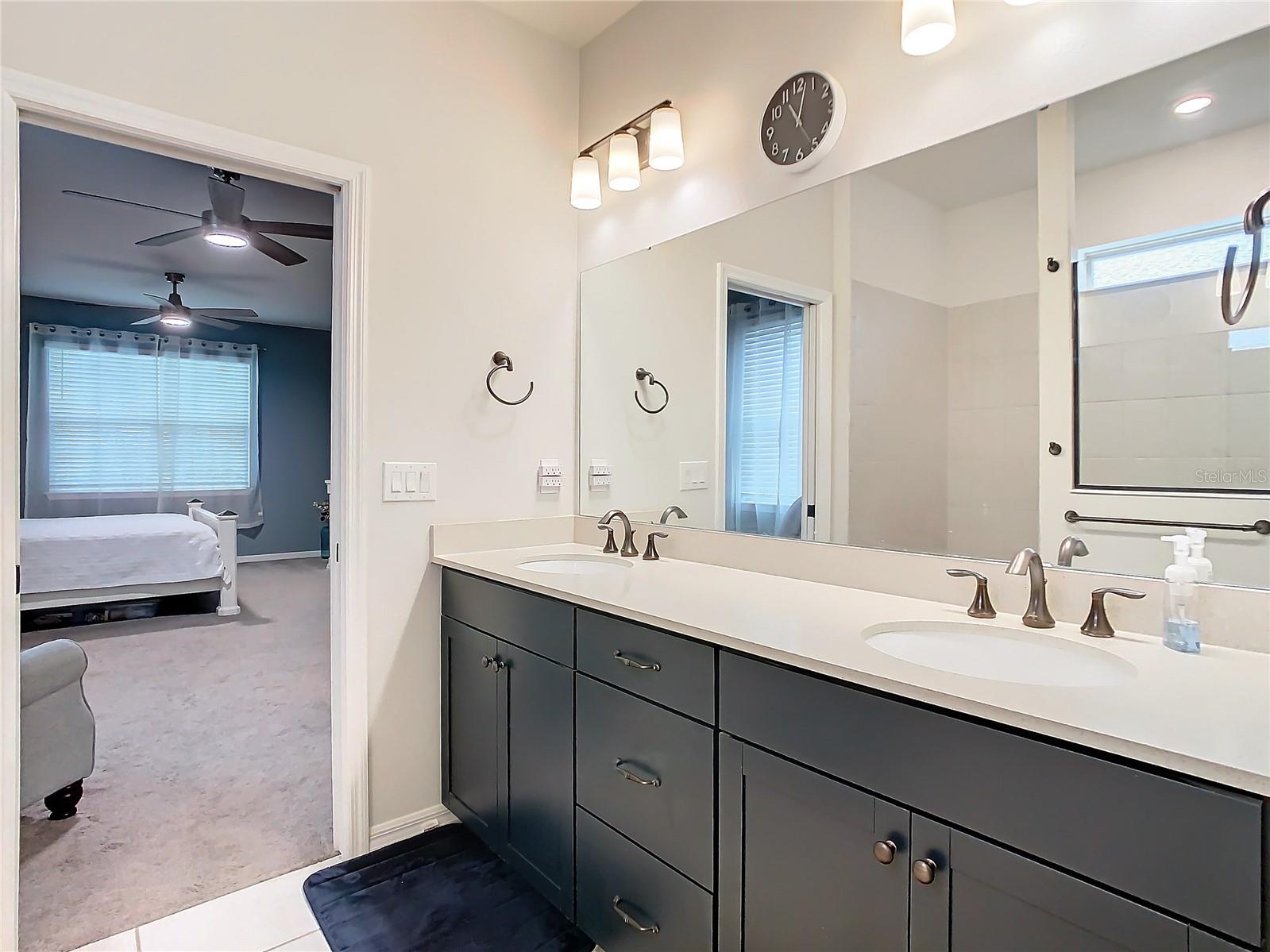 Primary Ensuite Bath w/Dual Sinks