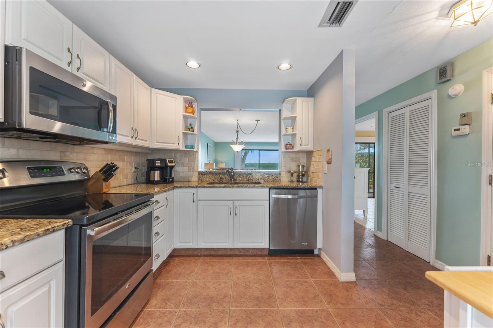 Stainless Steele Appliances!