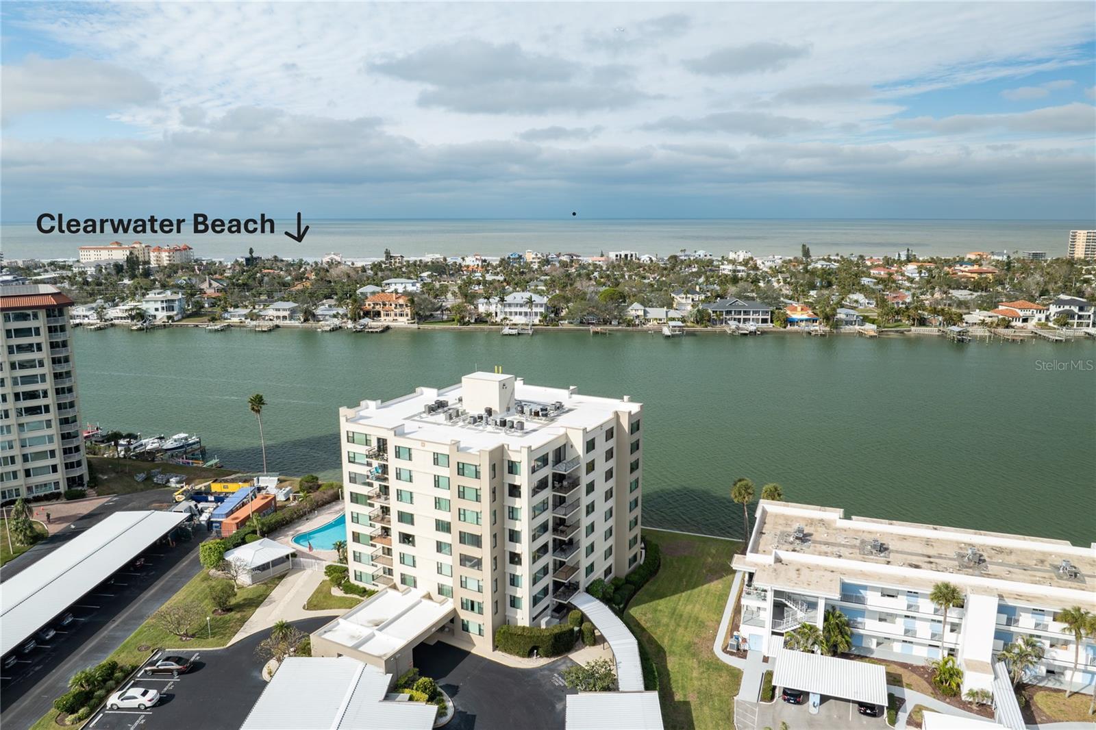 Enjoy Living Life 10 minutes from the Beach!