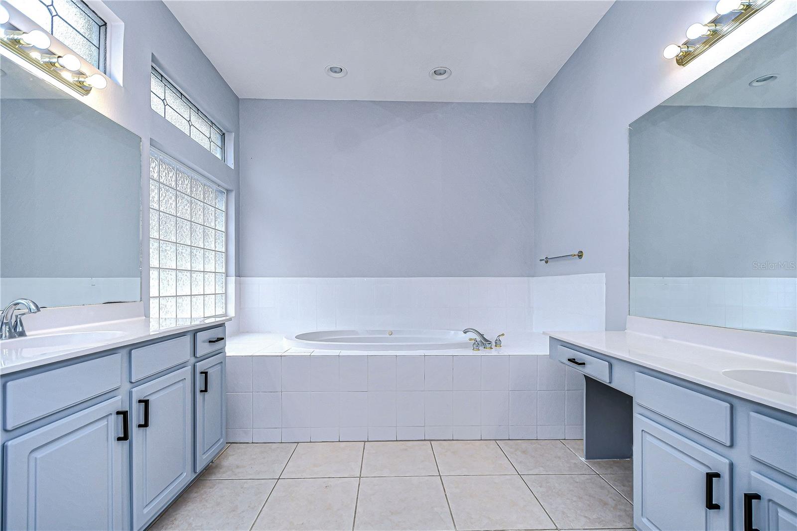 Downstair Master Bathroom