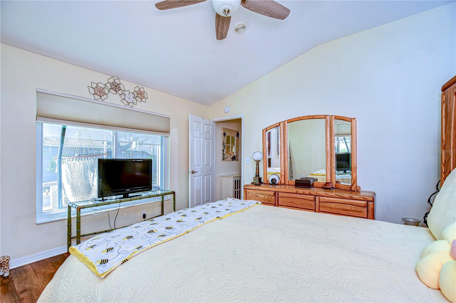 Large window in primary suite fills the room with natural light !