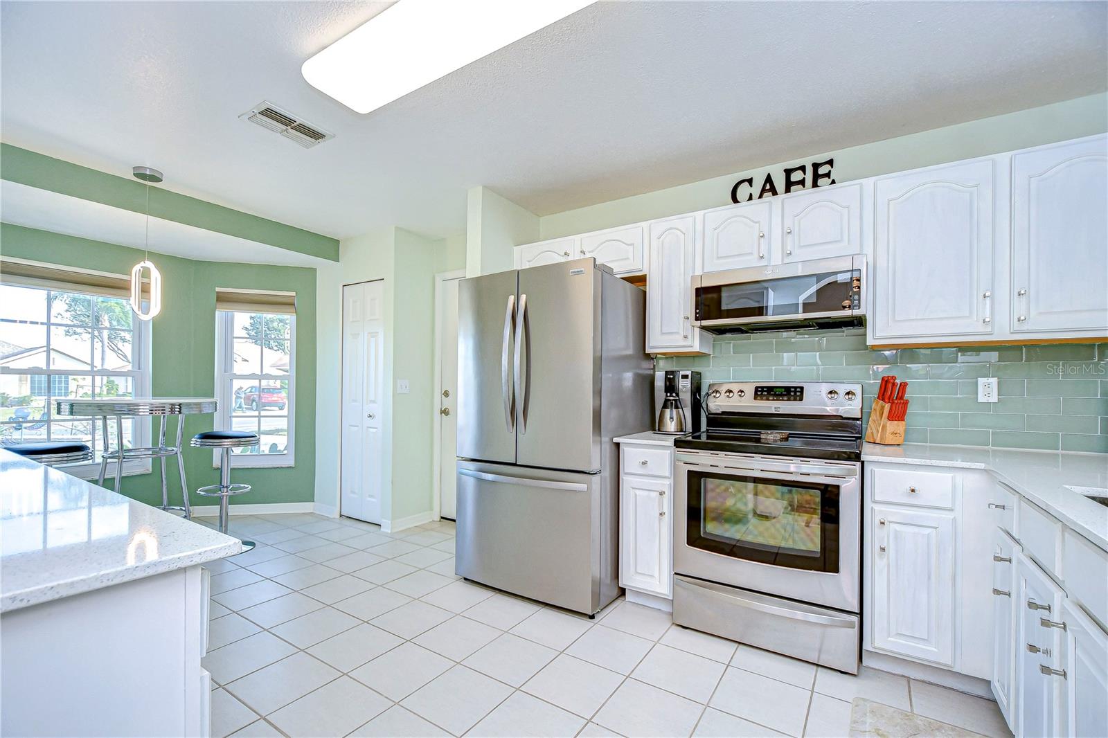 Stainless steel appliances and beautiful countertops!