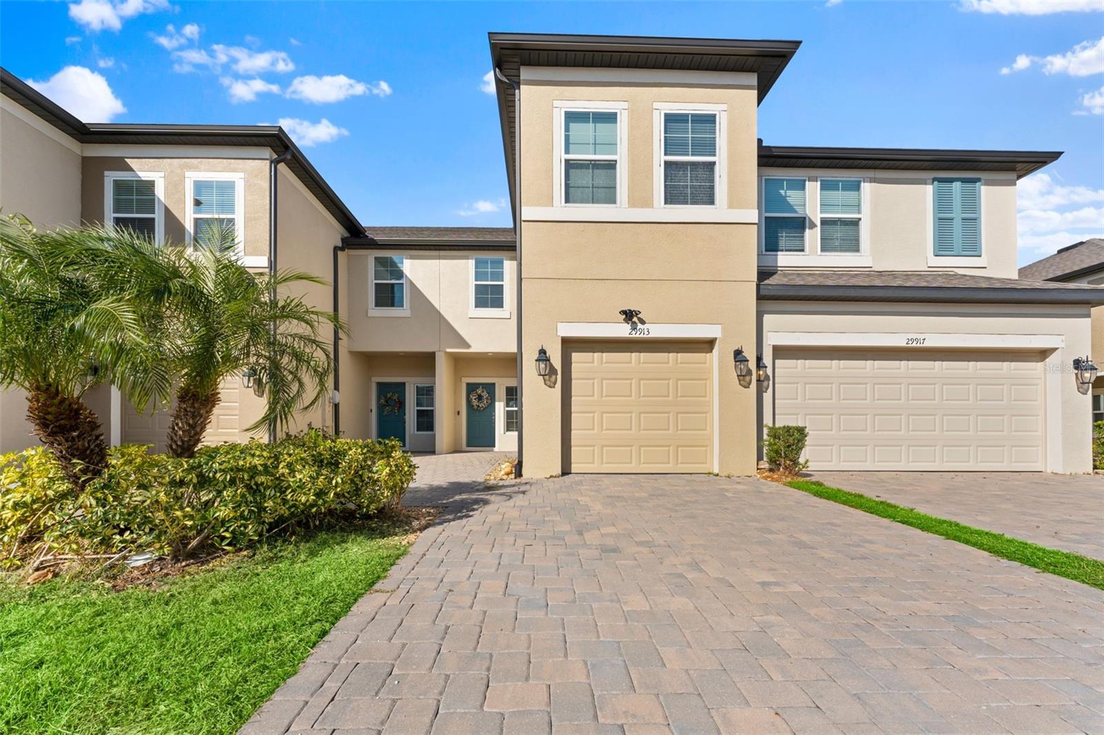 Welcome to Your New Luxury Townhome in Wesley Chapel