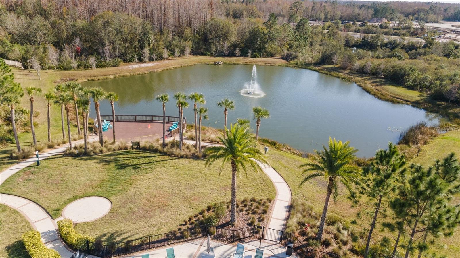 Serene Lookout Views & Walking Trails By Pool Area