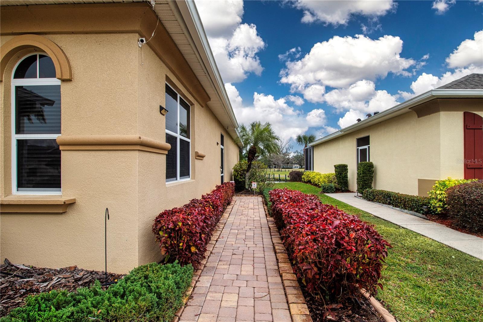 Walkway to side entrance