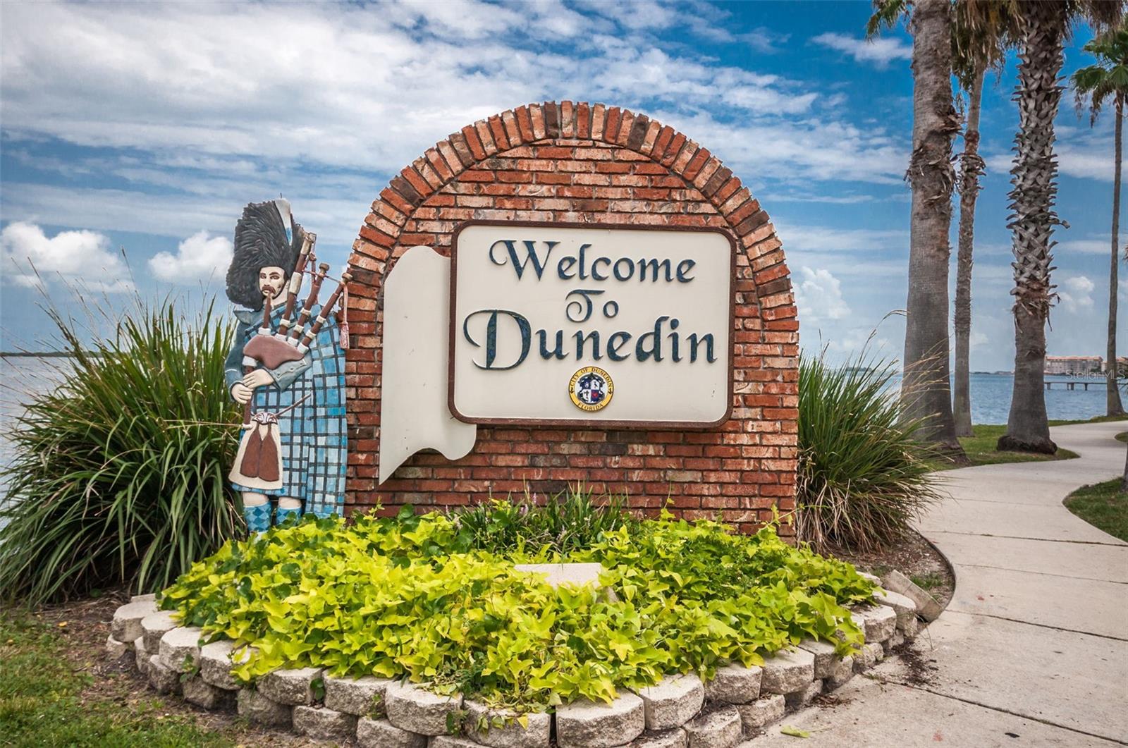 Dunedin Causeway