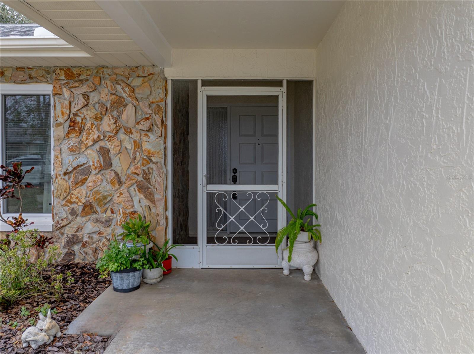 Gracious entryway~