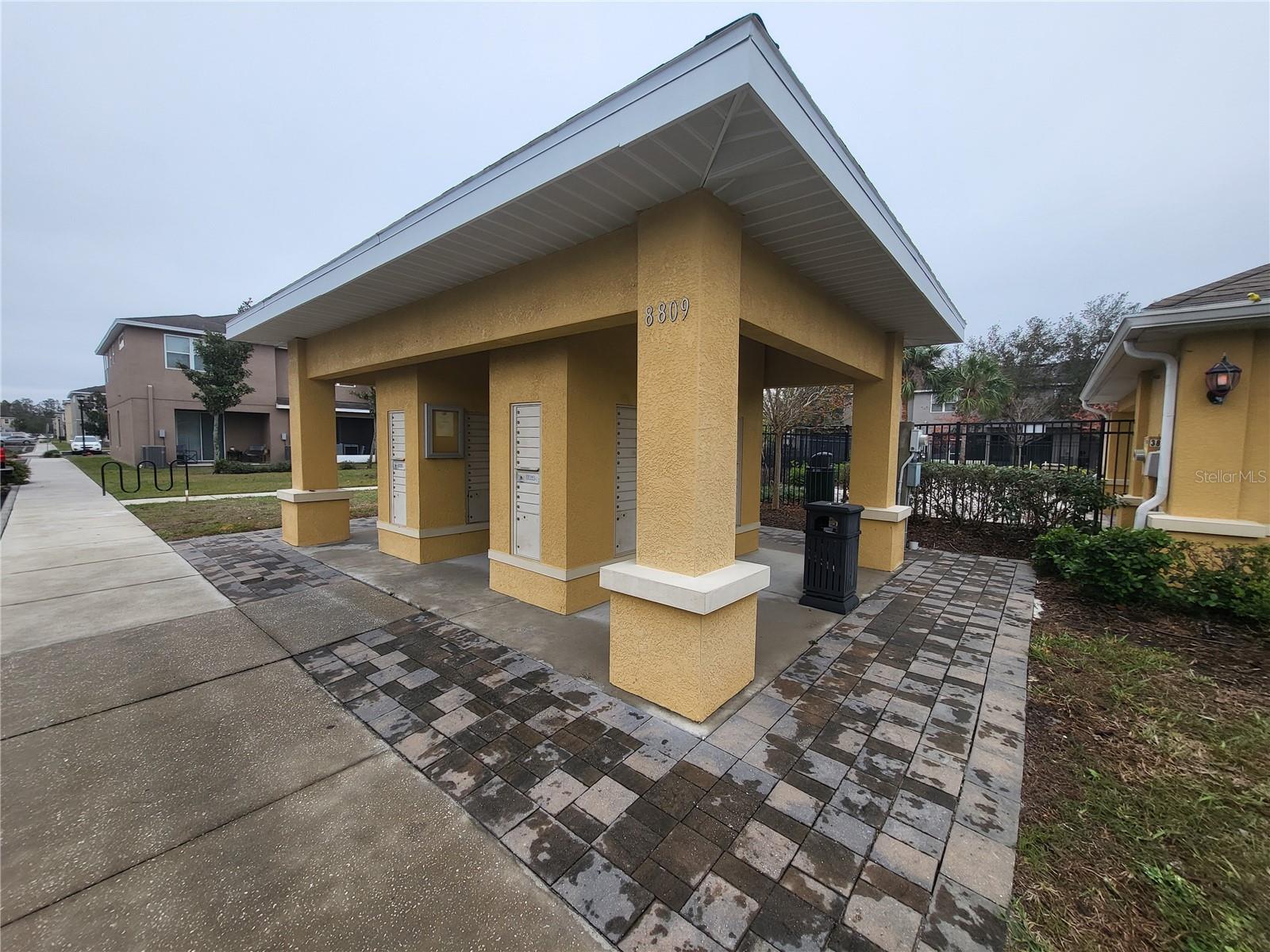 Access to backyard through screened door