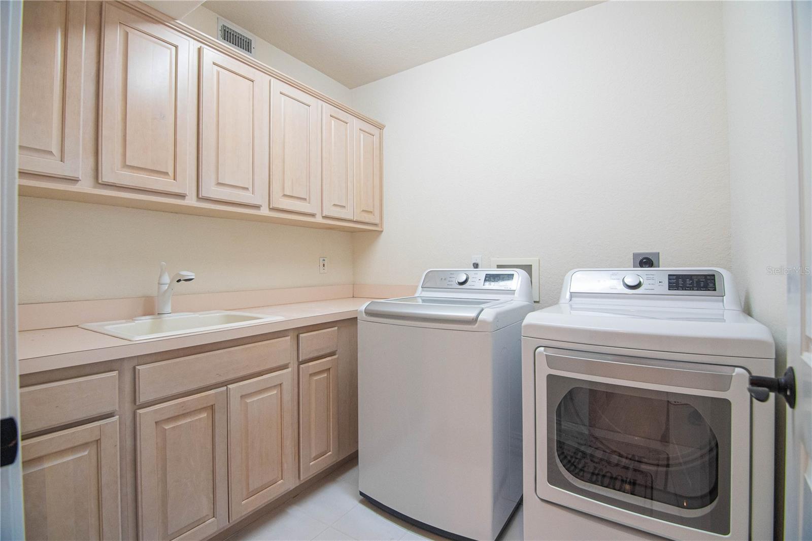 3rd floor Laundry Room