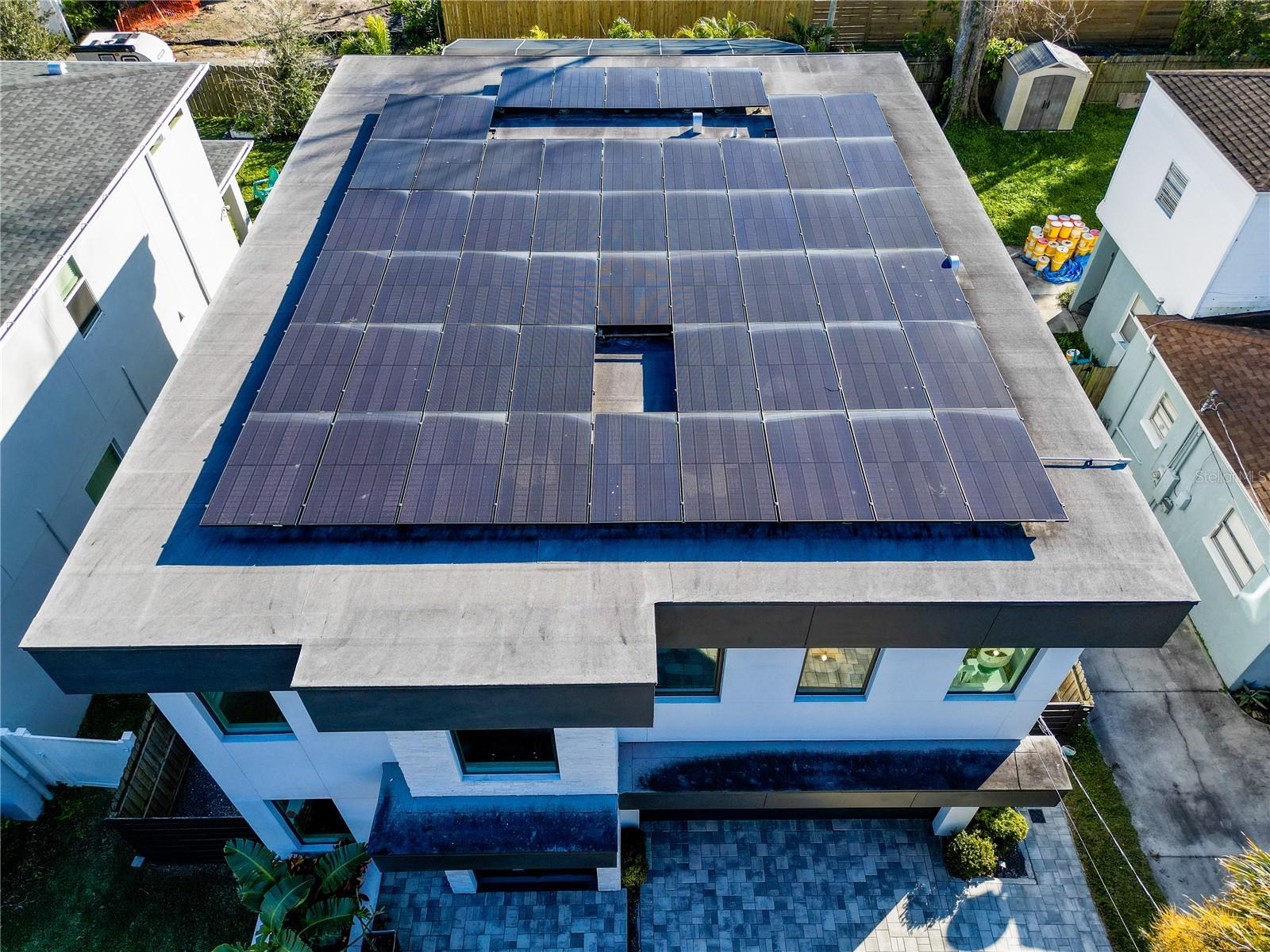 53 solar panels with 4 backup batteries ensures you will never be without power