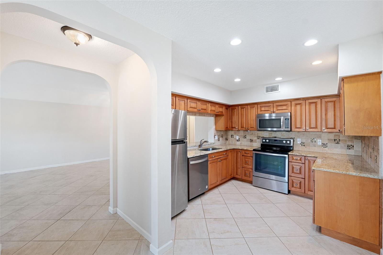 Entryway/ Open Kitchen