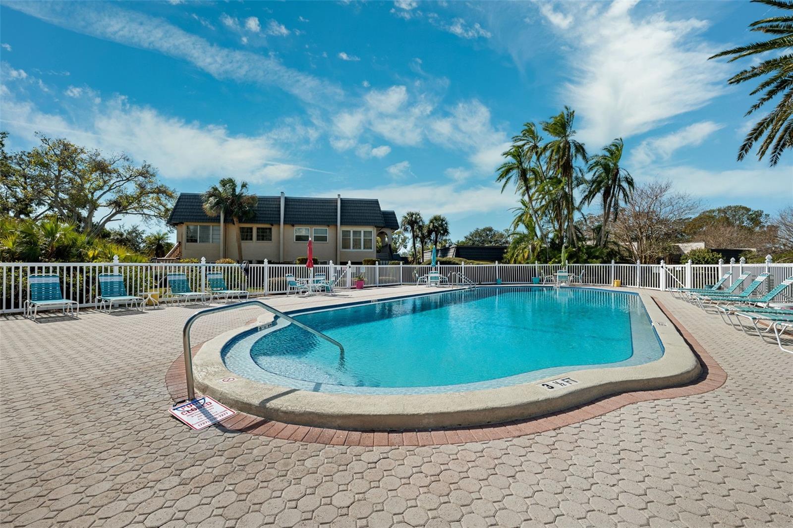 Pool and Jacuzzi With Bathrooms and Showers