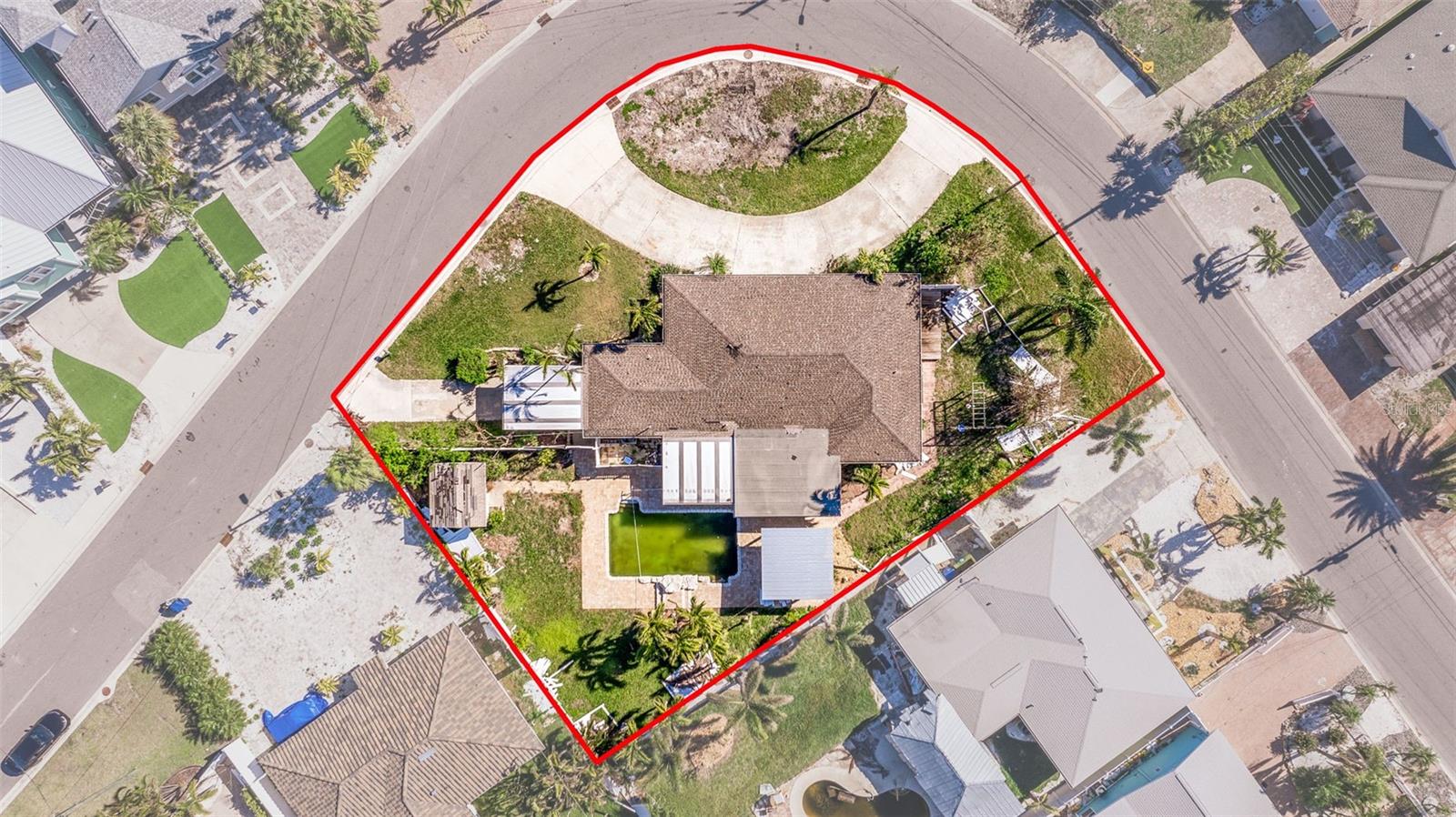 Aerial photo showing the property line in Red. This home sits on a double lot.