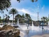 Crest lake splash pad