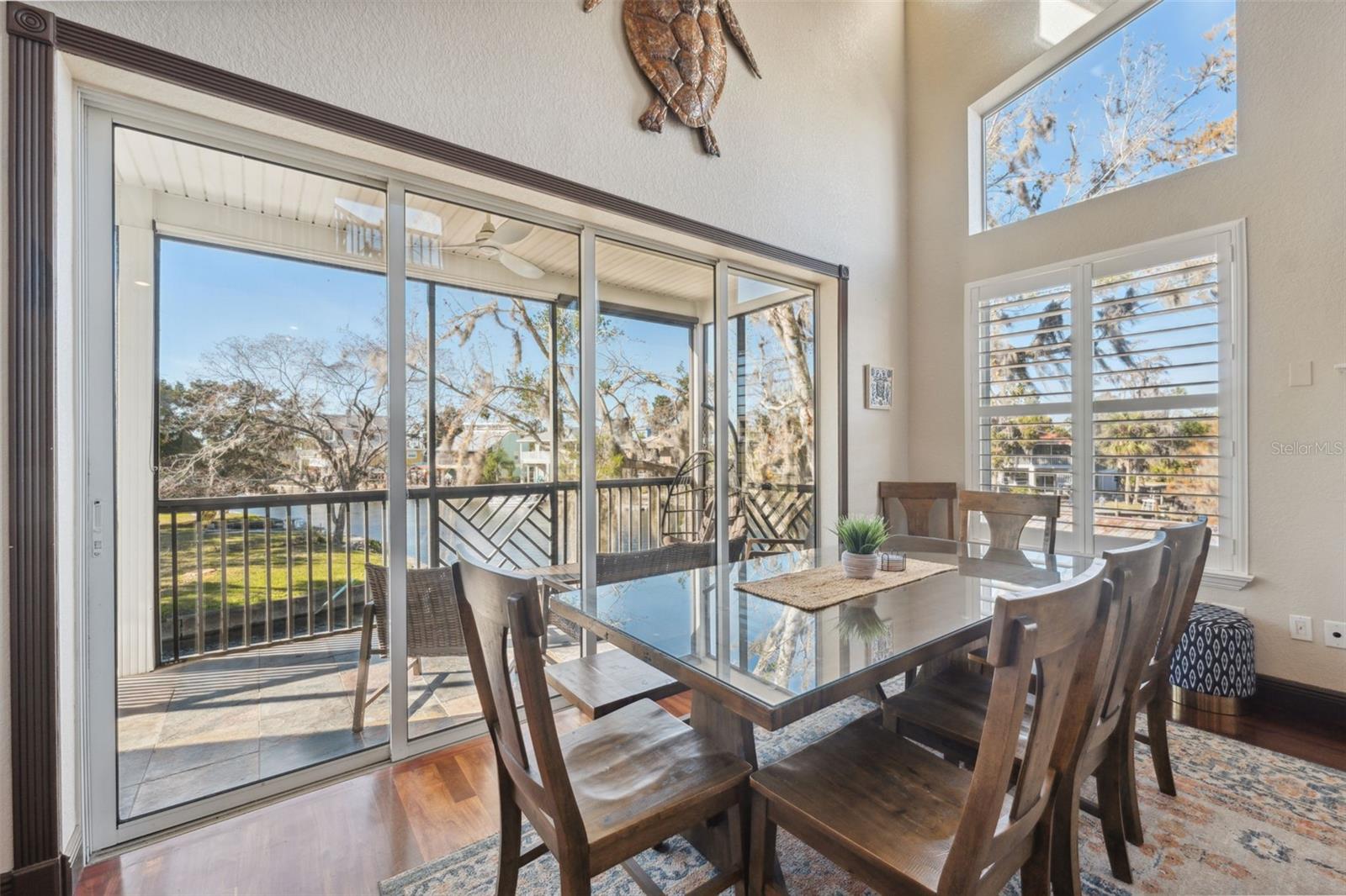 Dining Area (2nd)