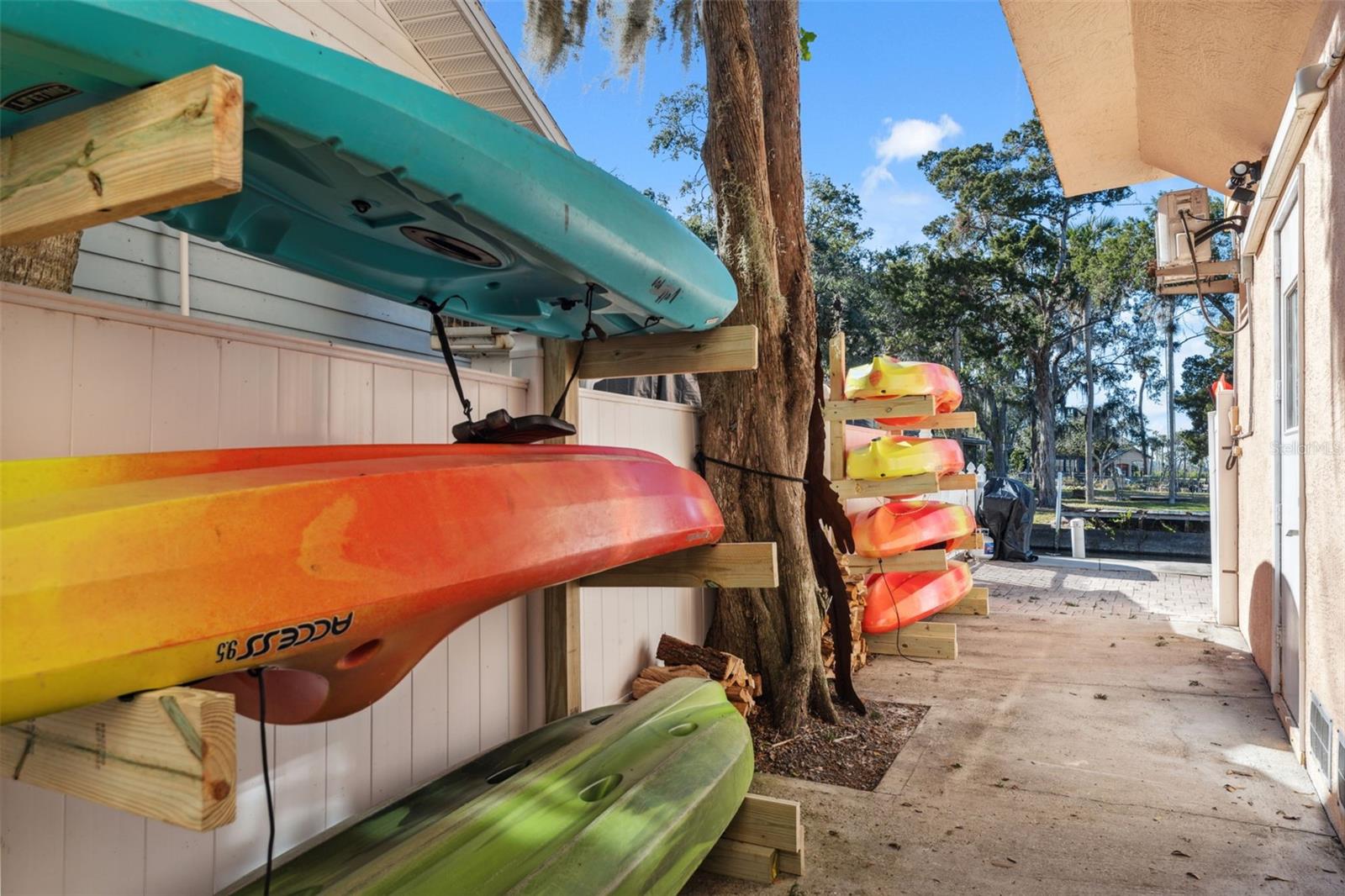 Side Exterior View/Boat Storage