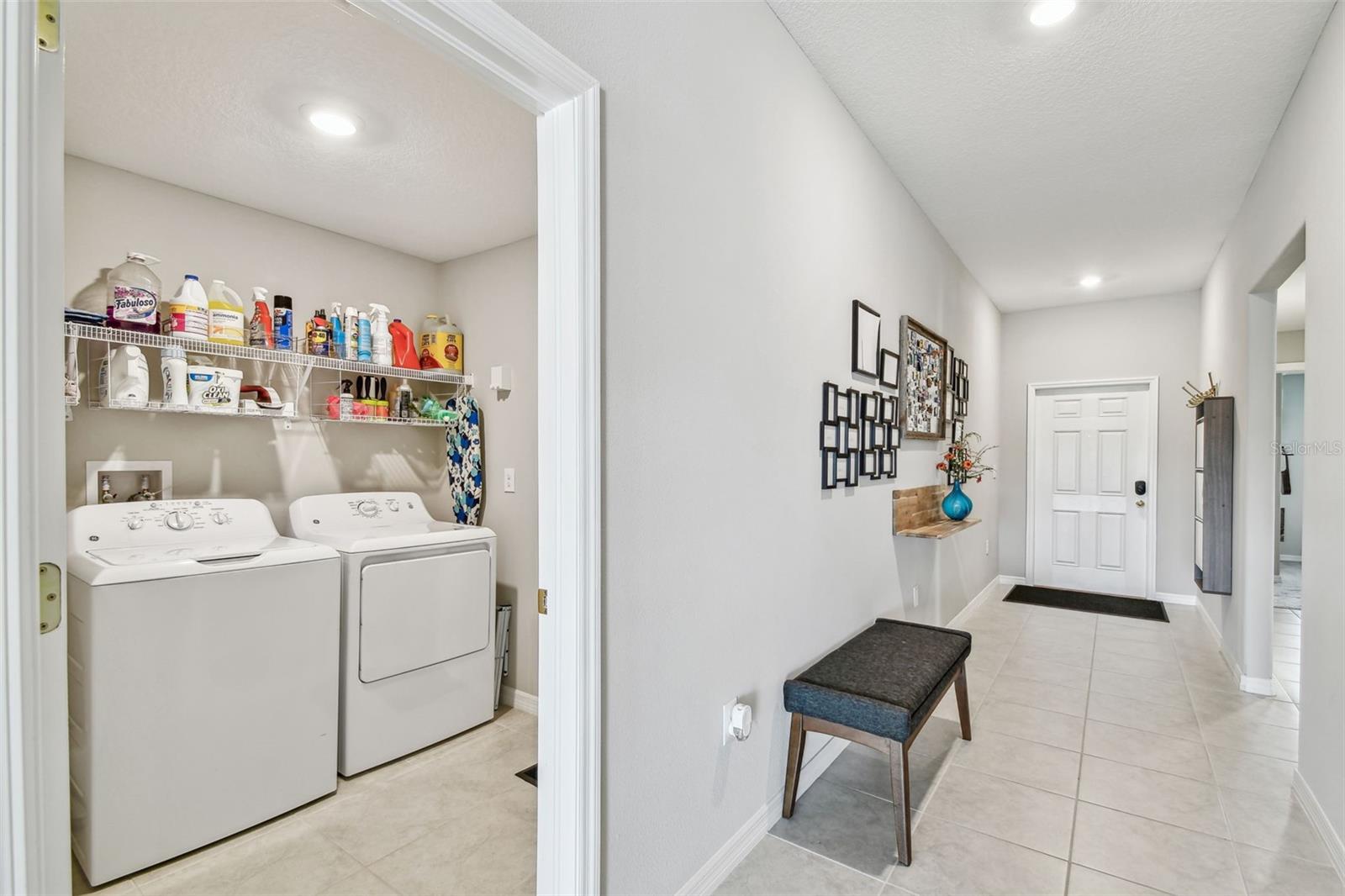 Laundry room (entrace from garage and hallway)